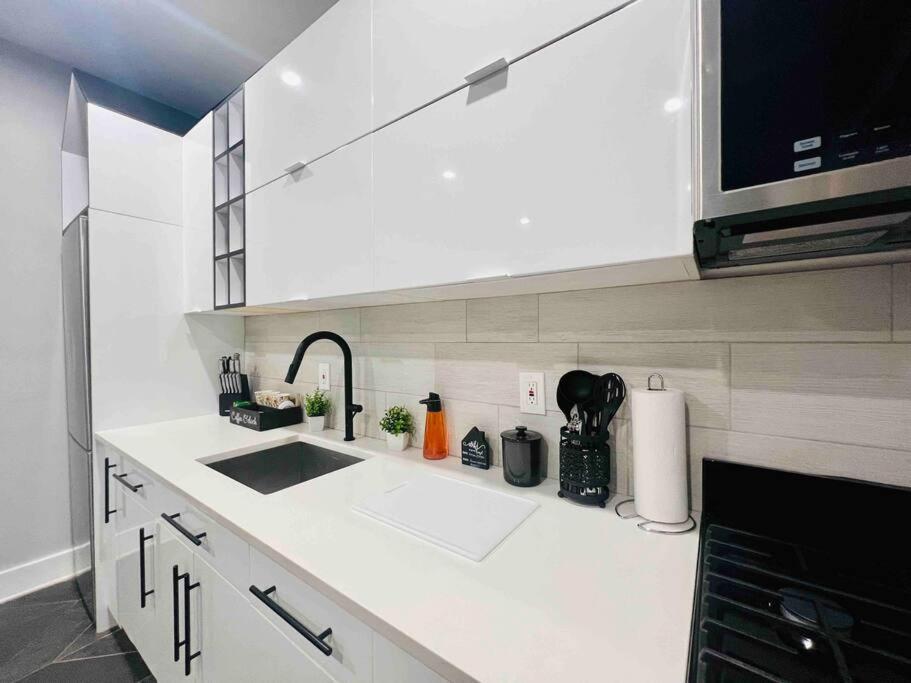 2 Bedroom Apartment, Close To Nyc & Downtown Jc! 저지시티 외부 사진